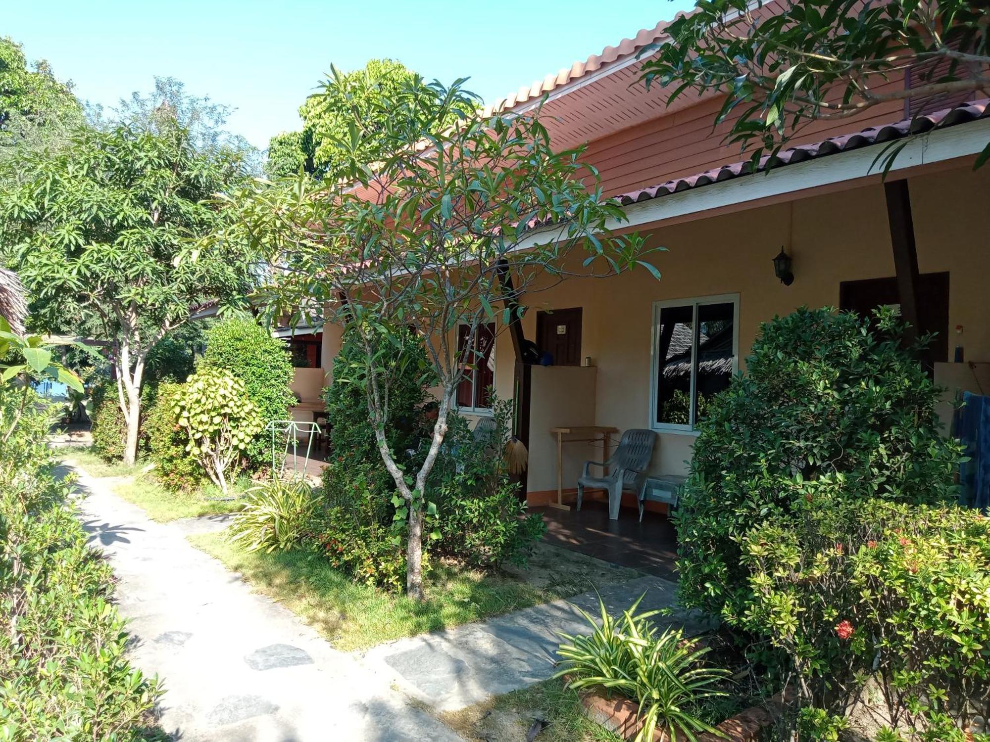 New Andaman Bay Bungalow Hotell Ko Lanta Rom bilde